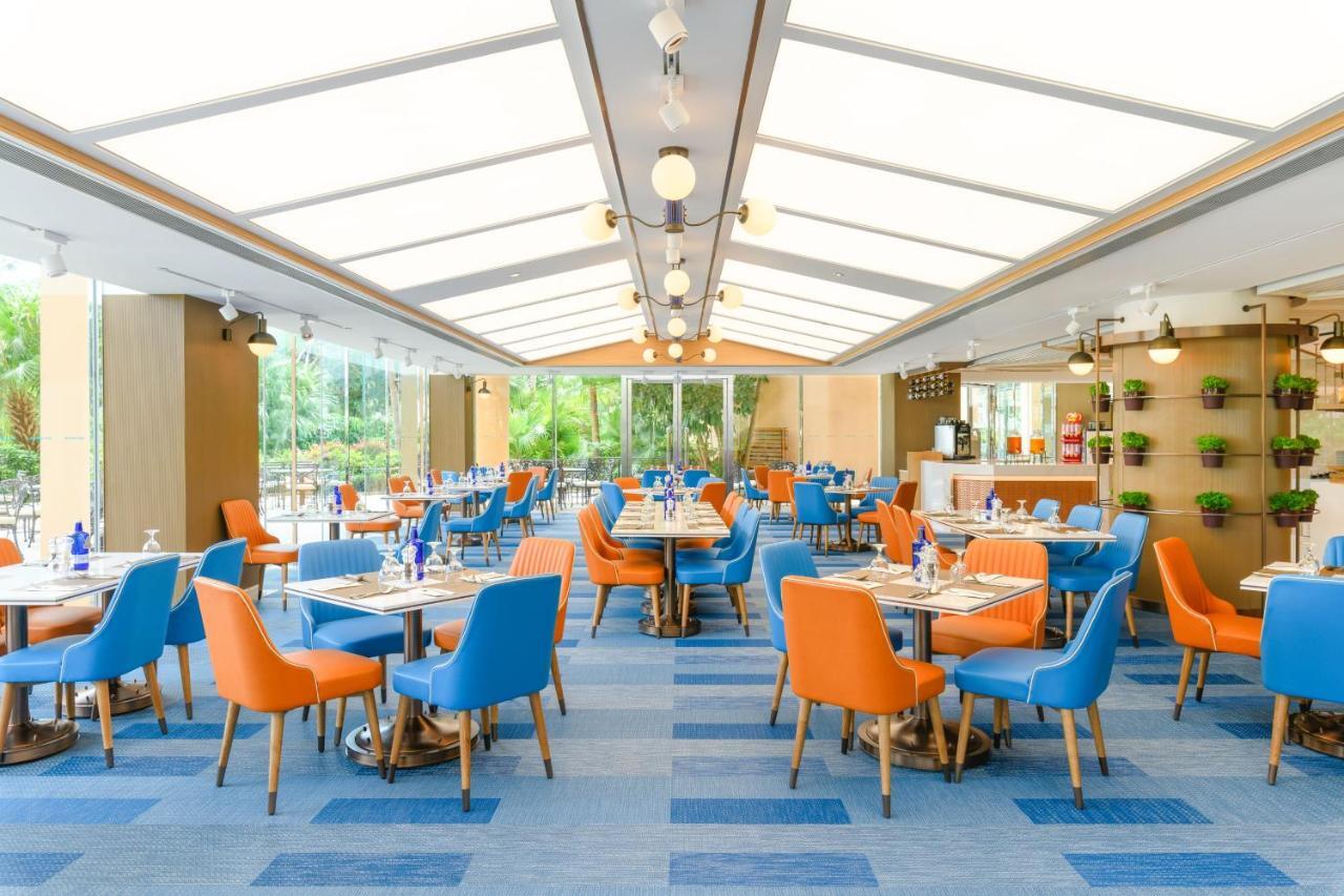 홍콩 골드 코스트 호텔 외부 사진 The Garden Grill